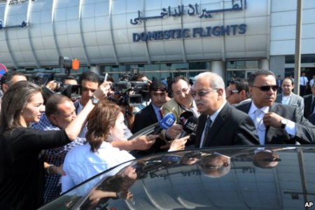 Egypt’s Prime Minister Sherif Ismail briefs journalists 