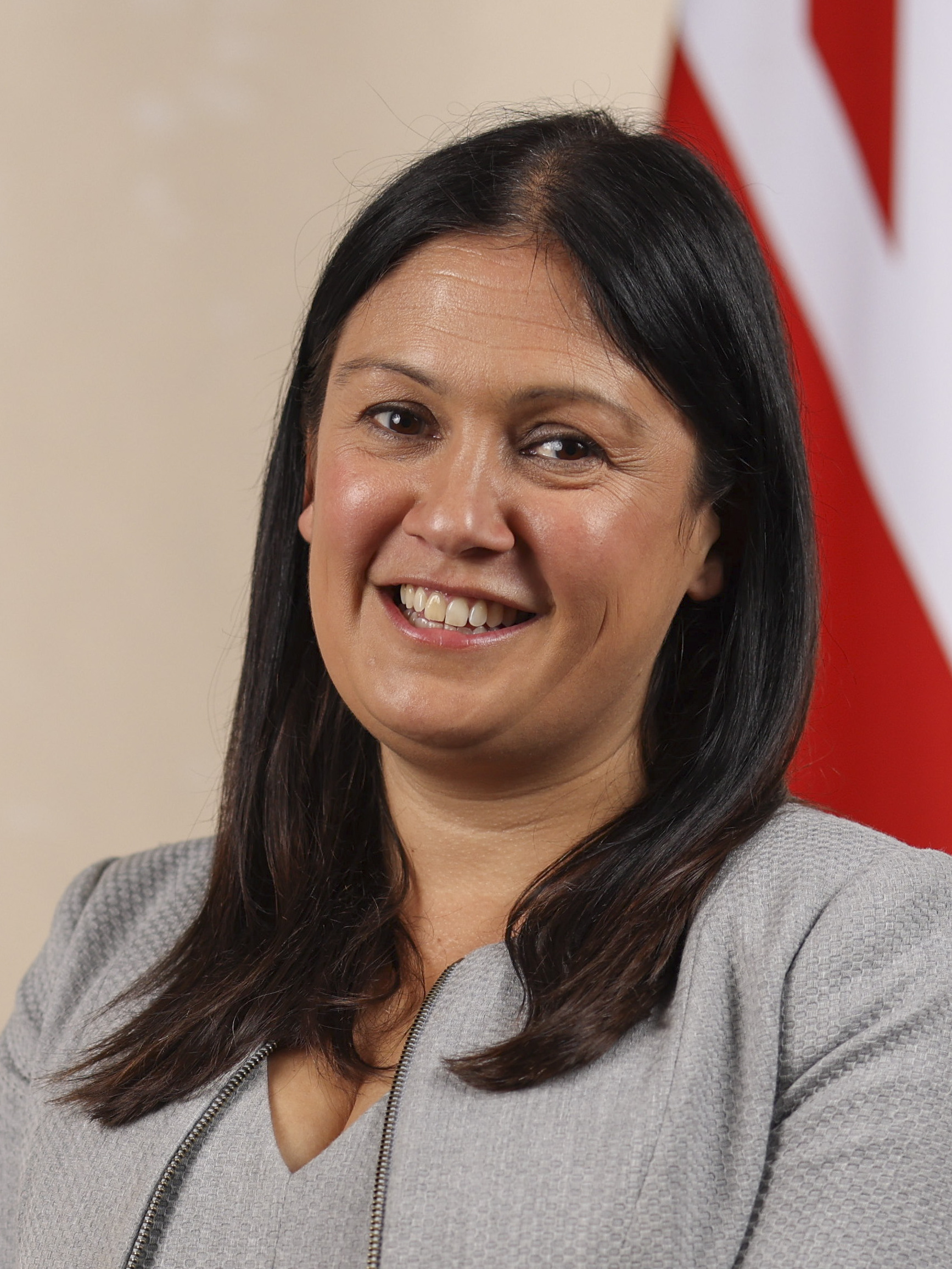 1000 new youth workers to help reduce unemployment