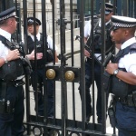 Armed_police_officers_(London,_2014)