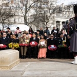 Commonwealth_representatives_lay_wreaths